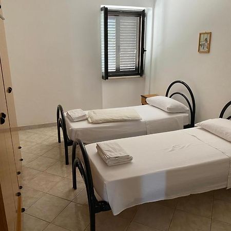 Casa Vacanze Foce Varano Apartment Luaran gambar